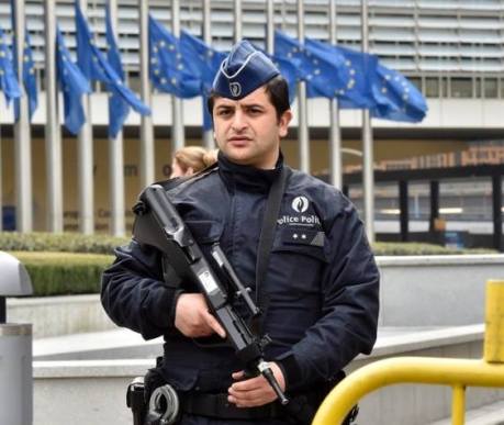  Politia Aeroportul Bruxelles www.timescolonist.com